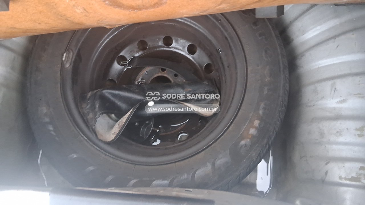 Nissan March 10s - 2016/2017 — foto 10 de 12