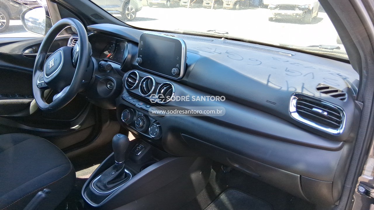 Fiat Argo Trekking 1.3at - 2023/2024 — foto 8 de 9