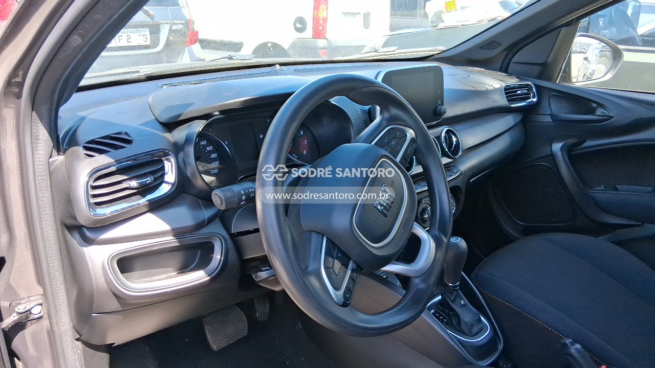 Fiat Argo Trekking 1.3at - 2023/2024 — foto 6 de 9