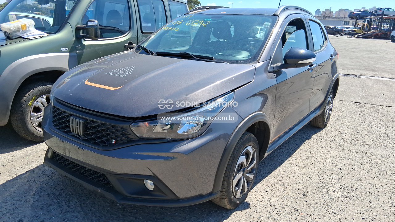 Fiat Argo Trekking 1.3at - 2023/2024 — foto 3 de 9