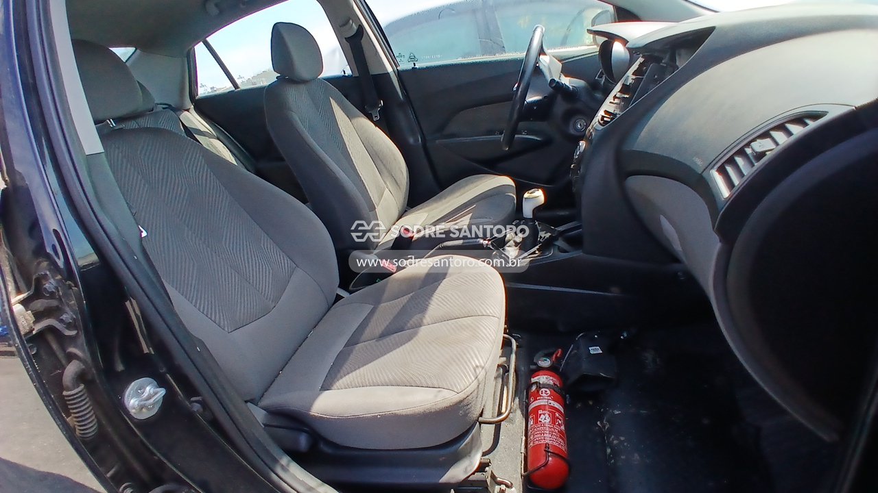 Hyundai Hb20s 1.6m Prem - 2014/2014 — foto 8 de 12