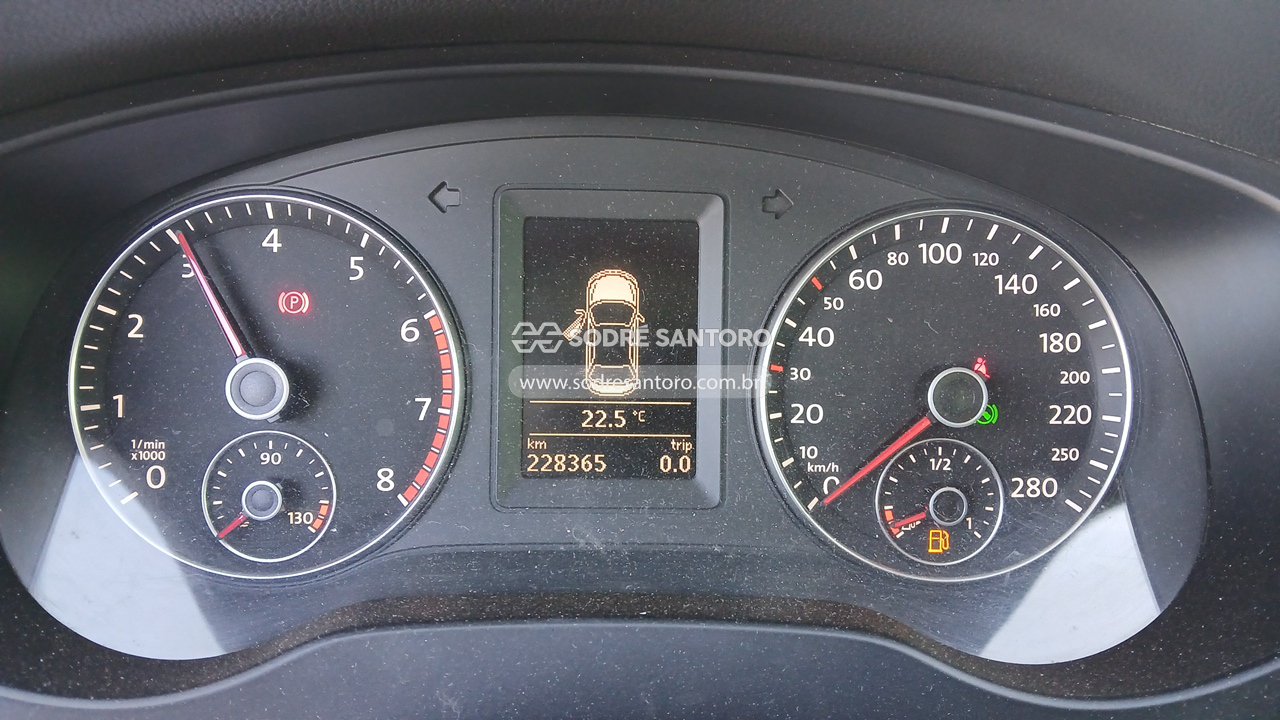 Volkswagen Jetta 2.0 - 2011/2012 — foto 7 de 12