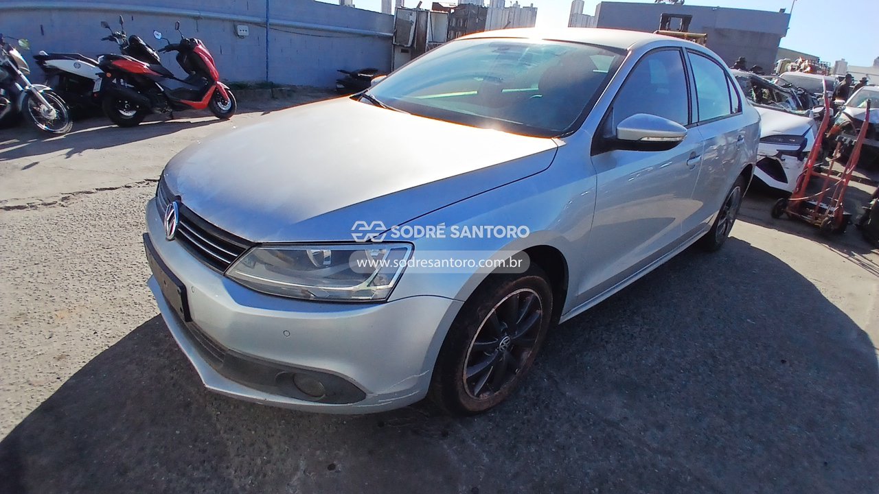 Volkswagen Jetta 2.0 - 2011/2012 — foto 3 de 12