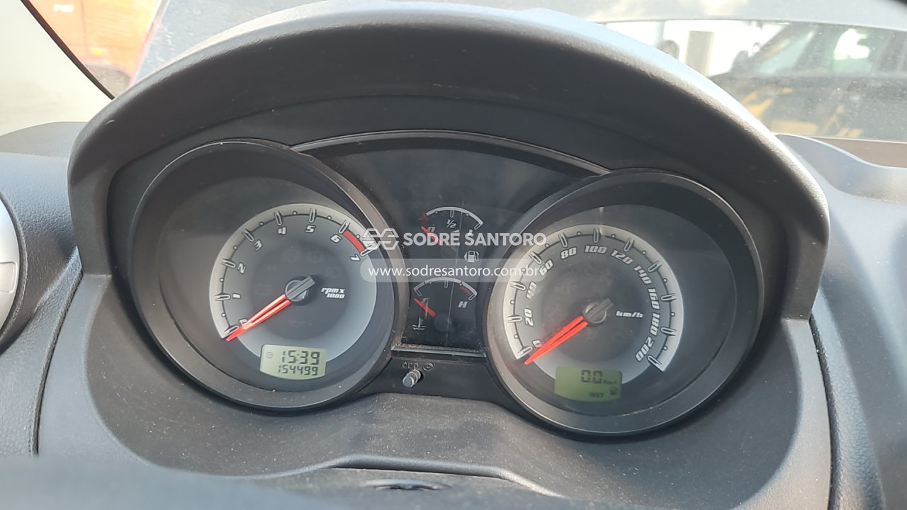 Ford Fiesta Flex - 2011/2012 — foto 7 de 12