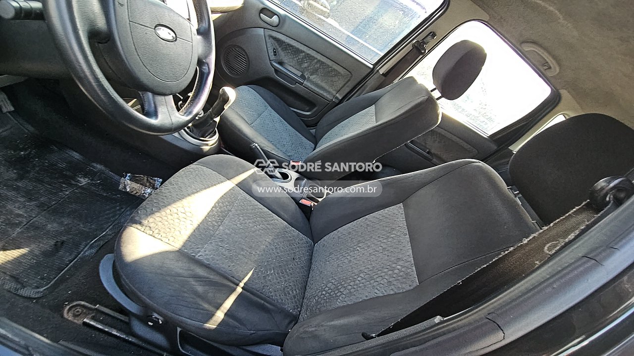 Ford Fiesta Flex - 2011/2012 — foto 9 de 12