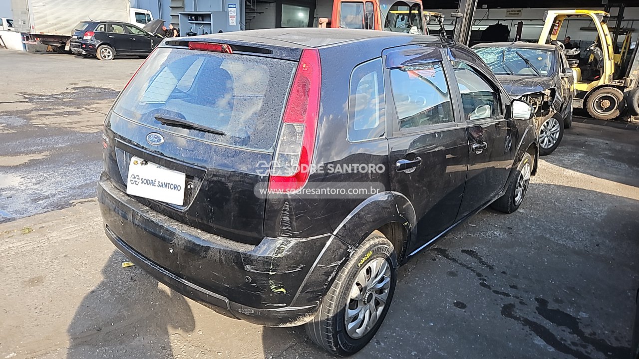 Ford Fiesta Flex - 2011/2012 — foto 4 de 12