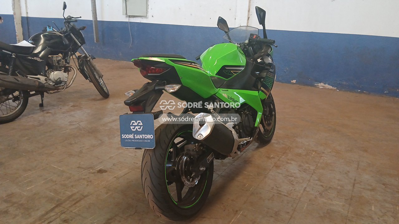 Kawasaki Ninja 400 - 2020/2020 — foto 4 de 12