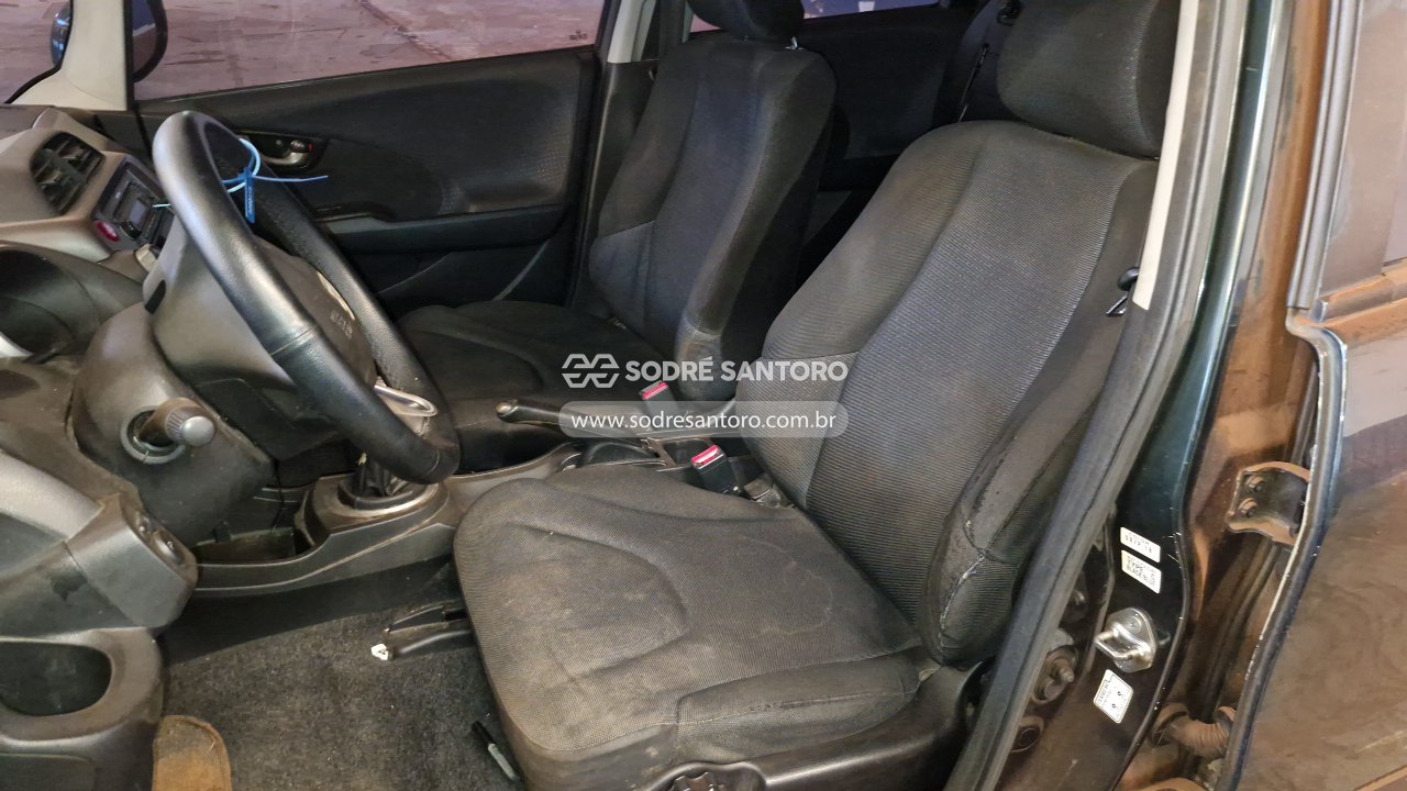 Honda Fit LX Flex - 2010/2010 — foto 7 de 12