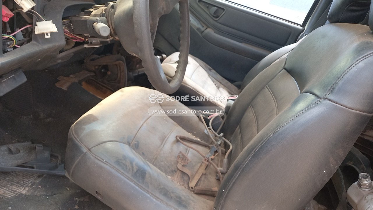Foto 8 de 13: CHEVROLET - BLAZER DLX 1997/1997