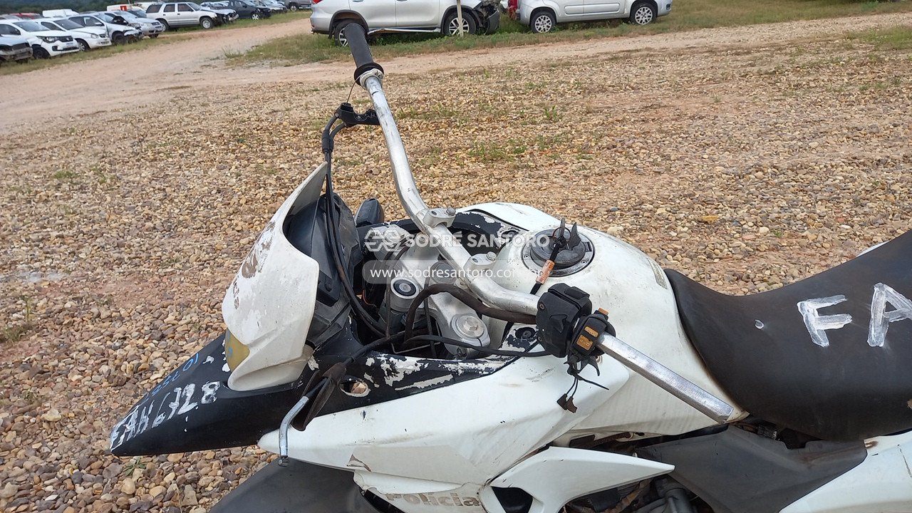 Foto 8 de 13: HONDA - XRE 300 2016/2016