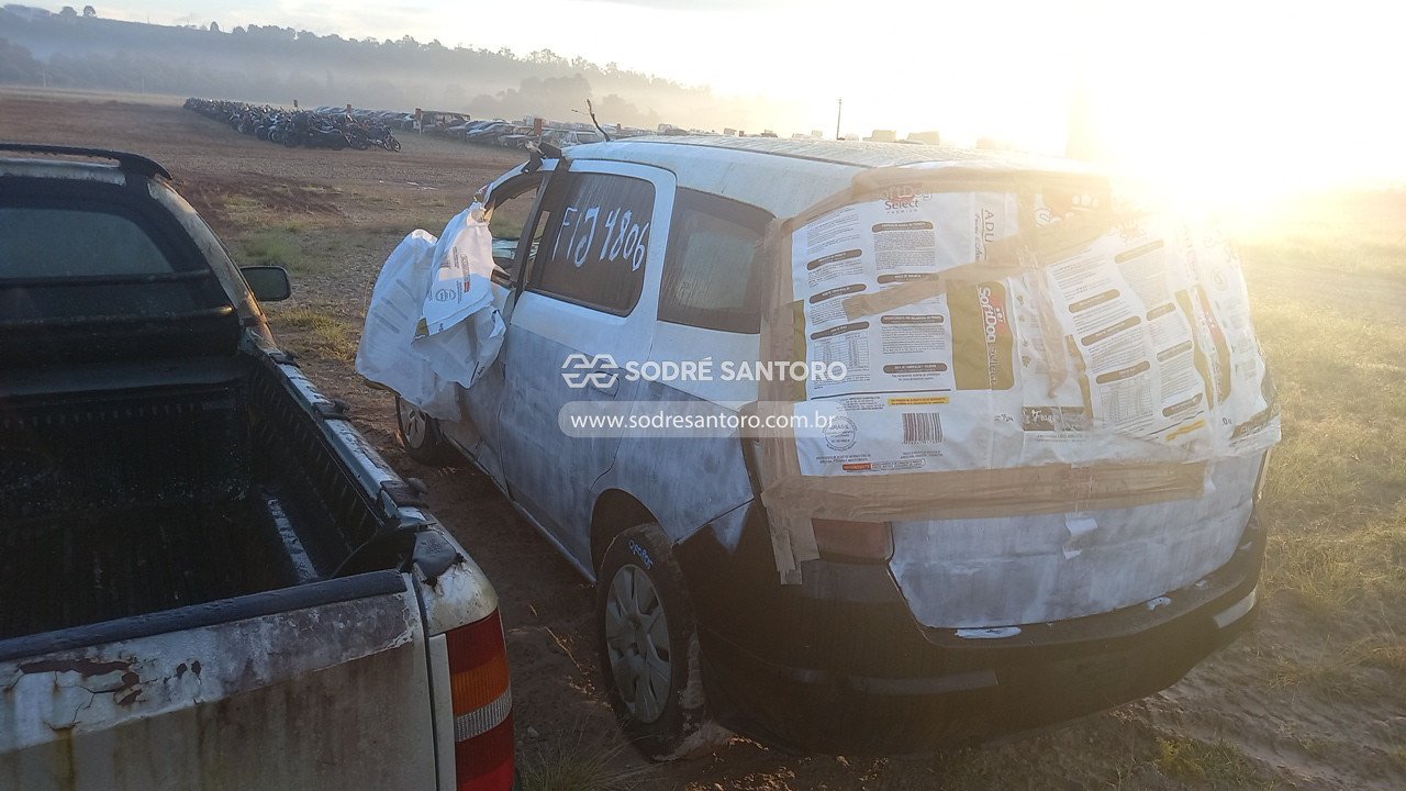 Foto 2: CHEVROLET - SPIN. 2014/2015