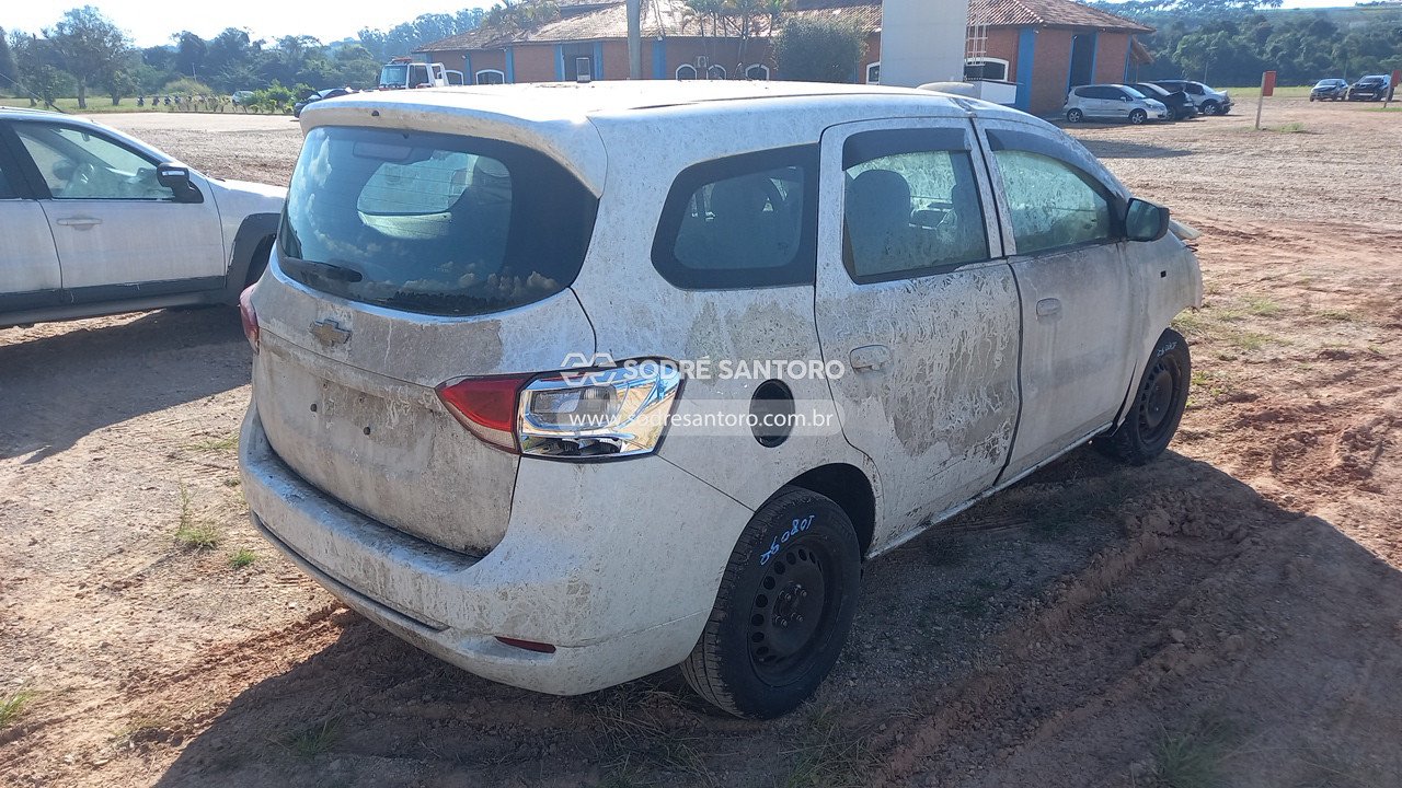 Foto 4: CHEVROLET - SPIN 1.8L MT LS E 2019/2020