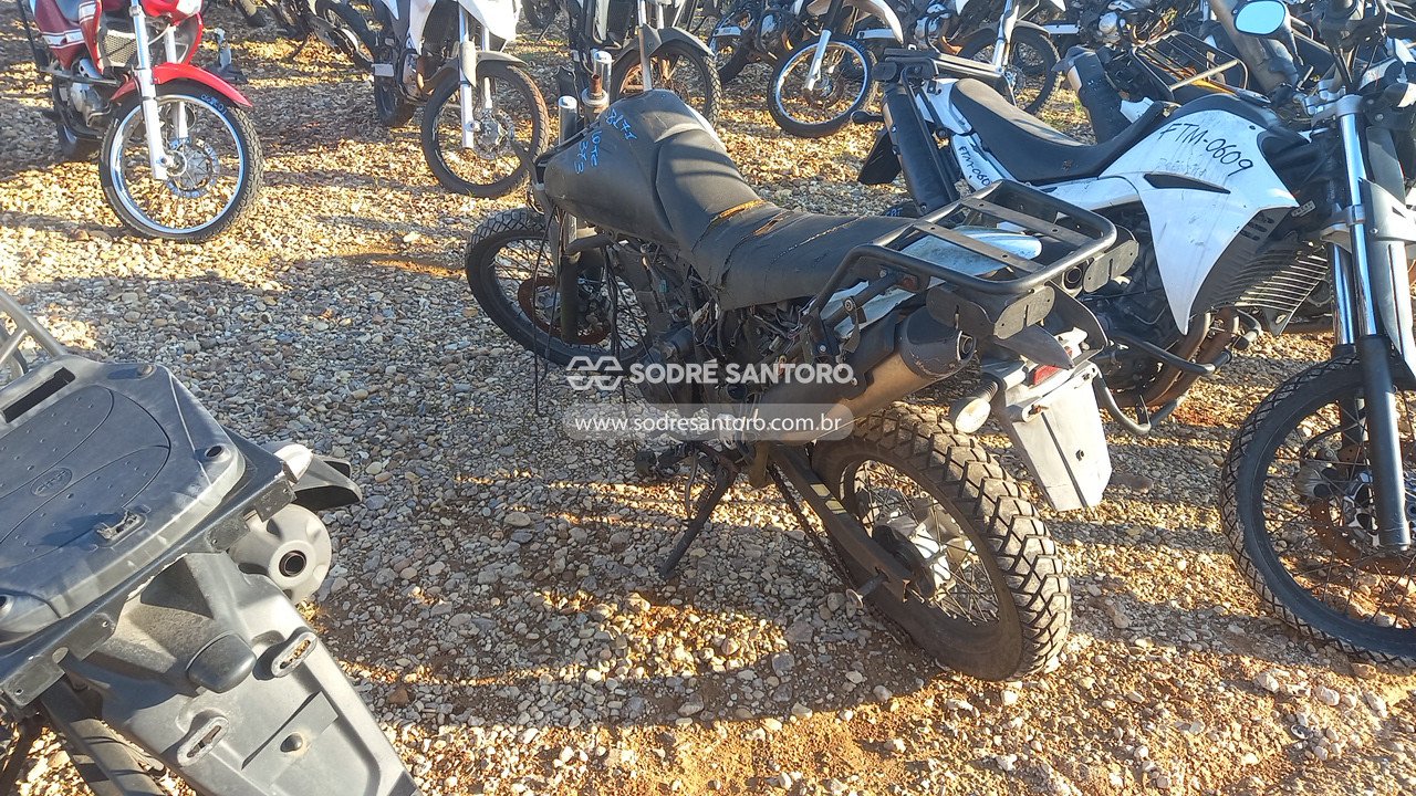 Foto 2: YAMAHA - XT 660R 2011/2012