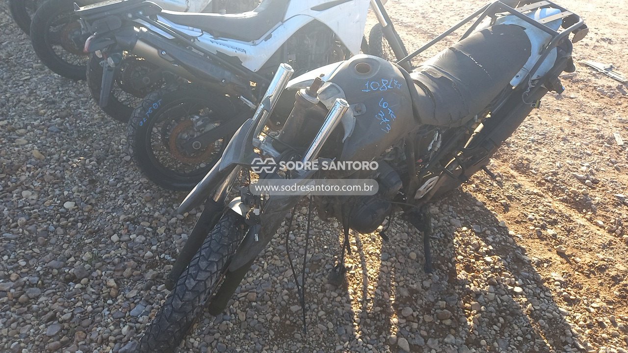 Foto 8 de 13: YAMAHA - XT 660R 2011/2012