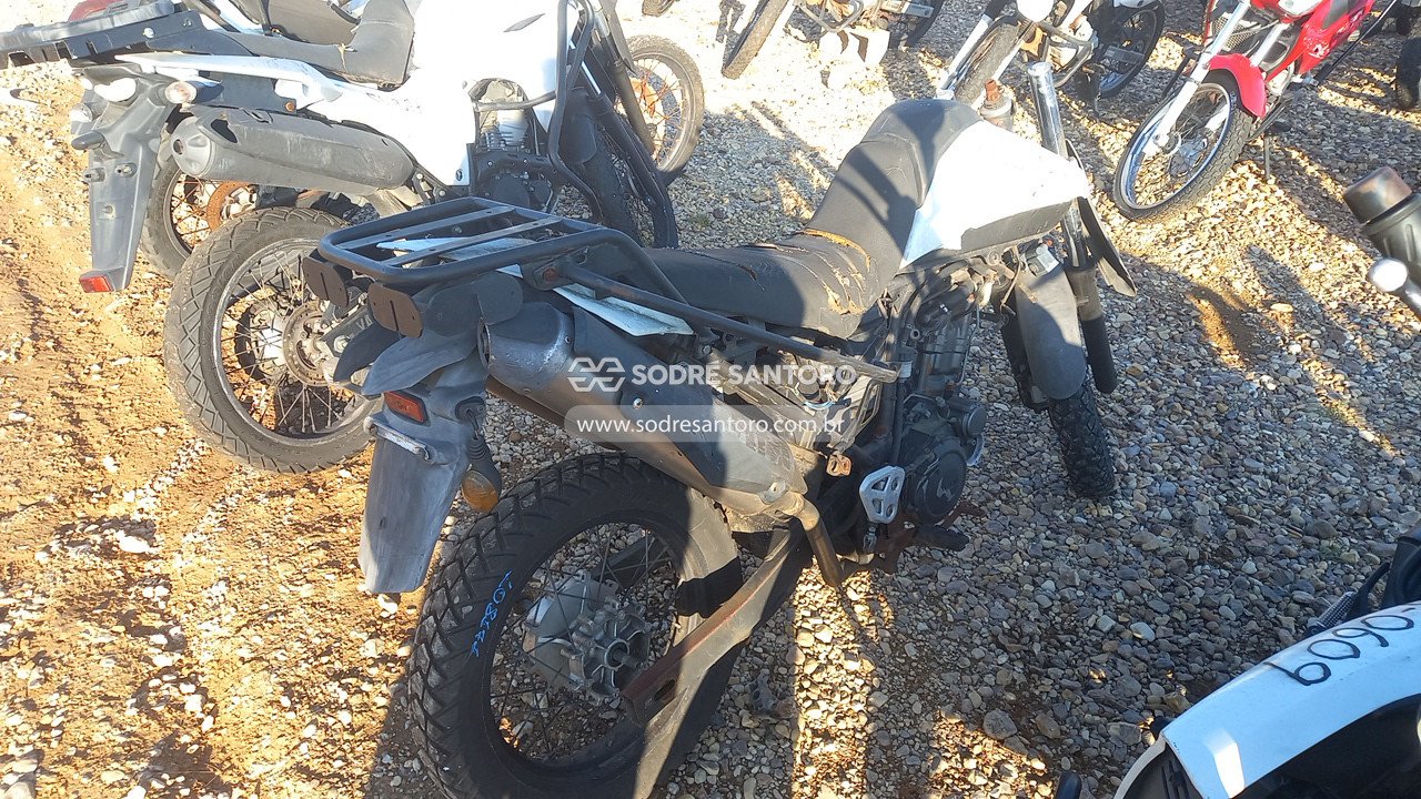 Foto 11 de 13: YAMAHA - XT 660R 2011/2012