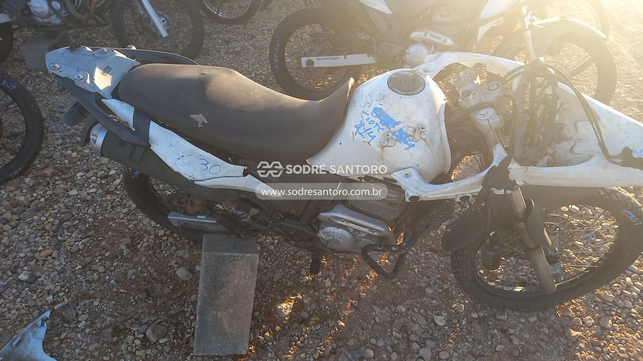 Foto 9 de 13: HONDA - XRE 300 2018/2018