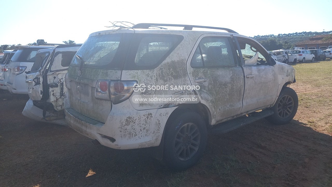 Foto 4: TOYOTA - HILUX SW4 4X2SR 2014/2014