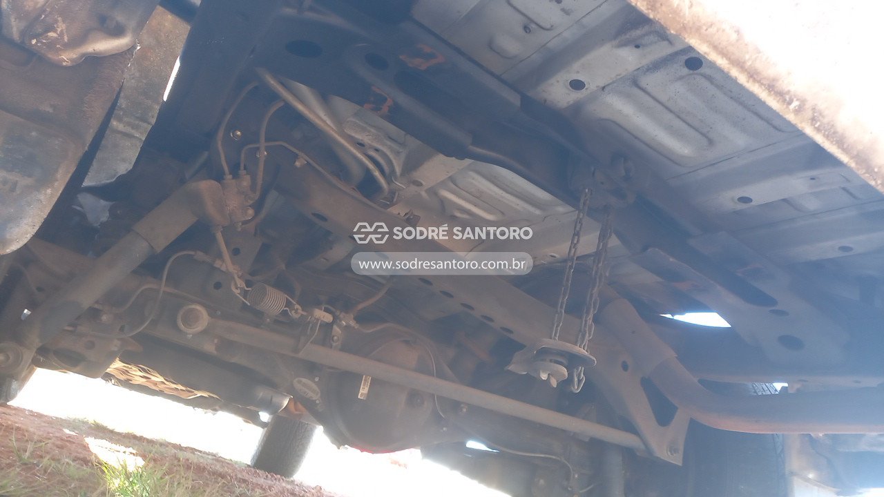 Foto 9 de 13: TOYOTA - HILUX SW4 4X2SR 2014/2014