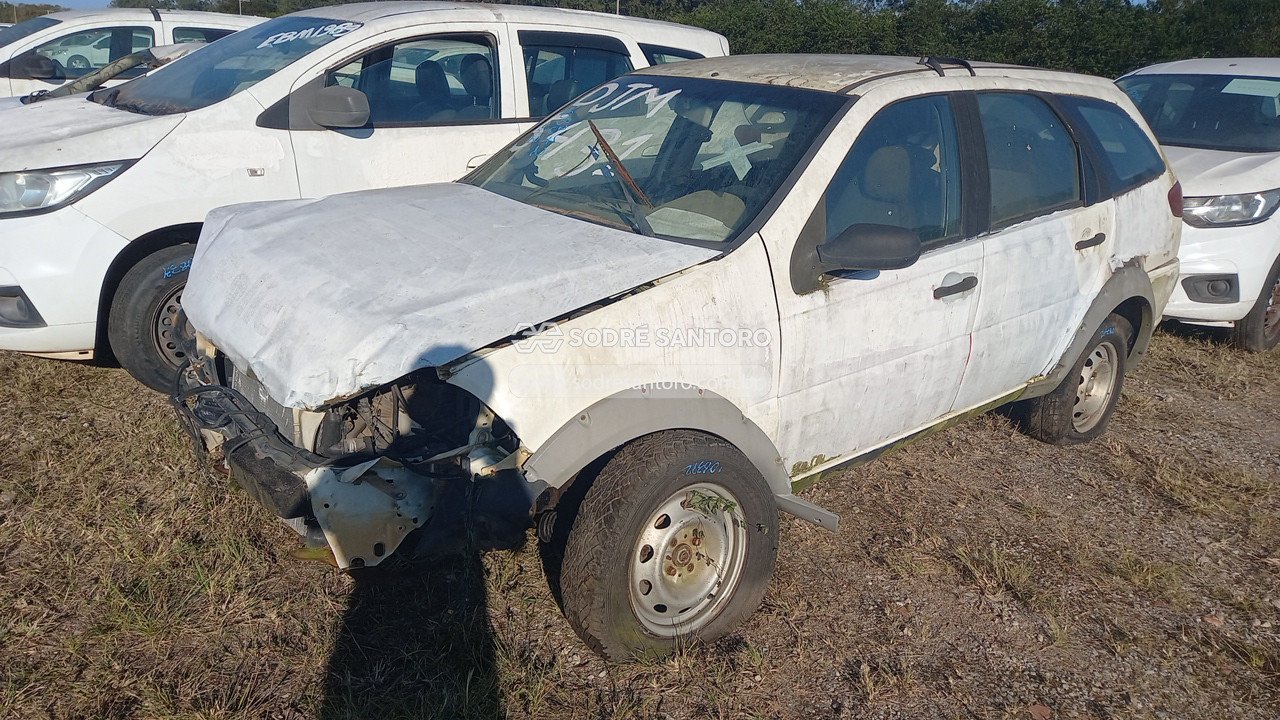 Foto 3: FIAT - PALIO WK TREKK 1.6 2012/2013