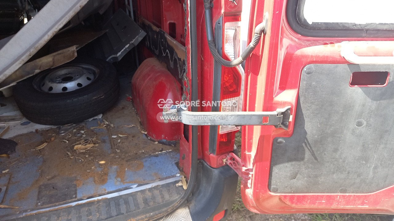 Foto 12 de 13: RENAULT - MASTER ENGE AMB 2016/2017