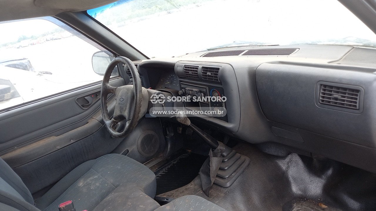 Foto 9 de 12: CHEVROLET - S10 2.8 D 2000/2000