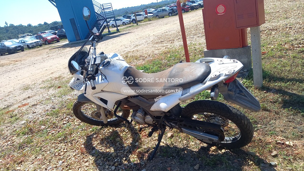 Foto 2: HONDA - XRE 300 2016/2016