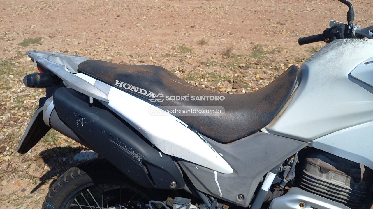 Foto 9 de 13: HONDA - XRE 300 2016/2016