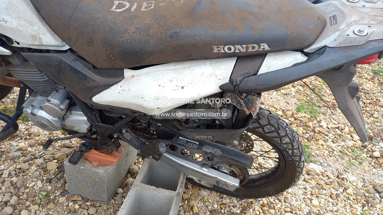 Foto 9 de 13: HONDA - XRE 300 2018/2018
