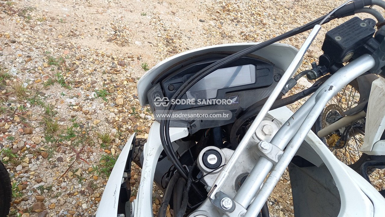 Foto 7 de 13: HONDA - XRE 300 2016/2016