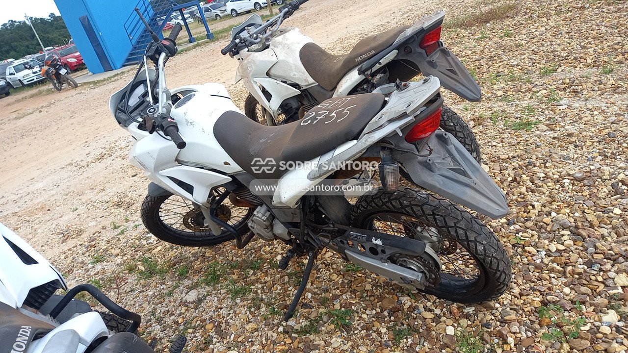 Foto 2: HONDA - XRE 300 2016/2016