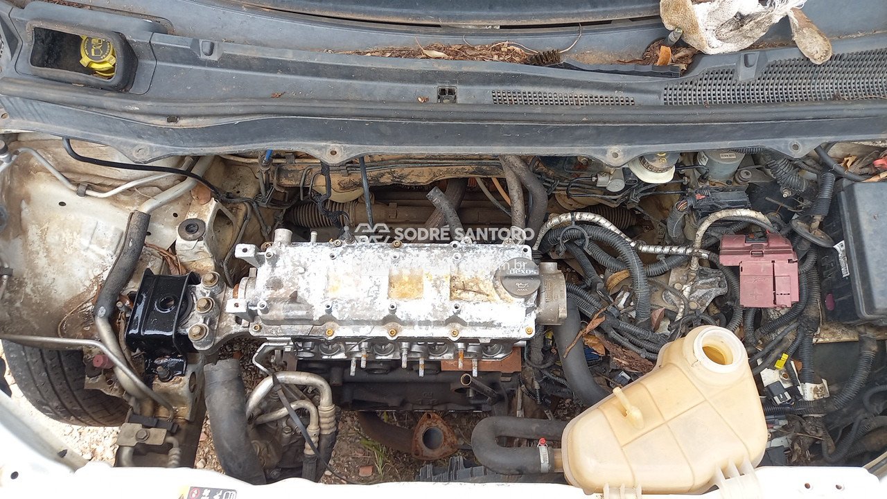 Foto 5: CHEVROLET - SPIN 1.8L MT LS E 2019/2020