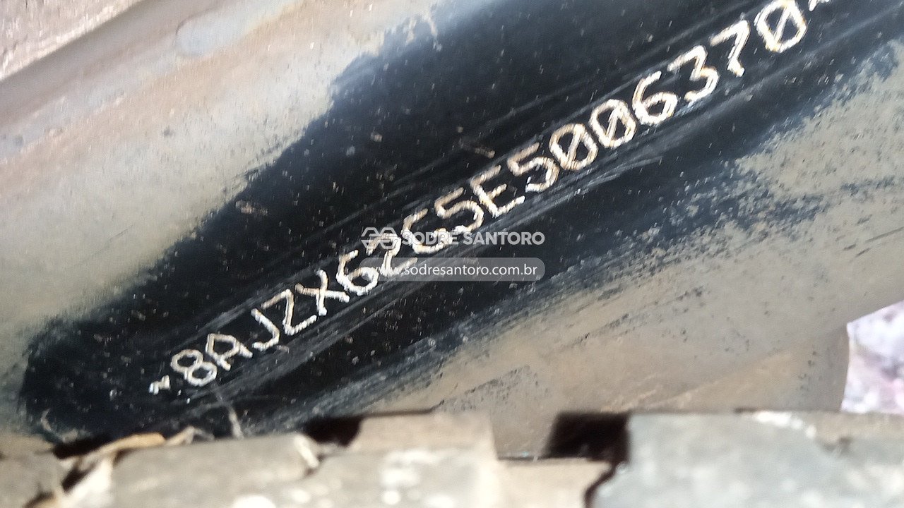 Foto 12 de 13: TOYOTA - HILUX SW4 4X2SR 2014/2014