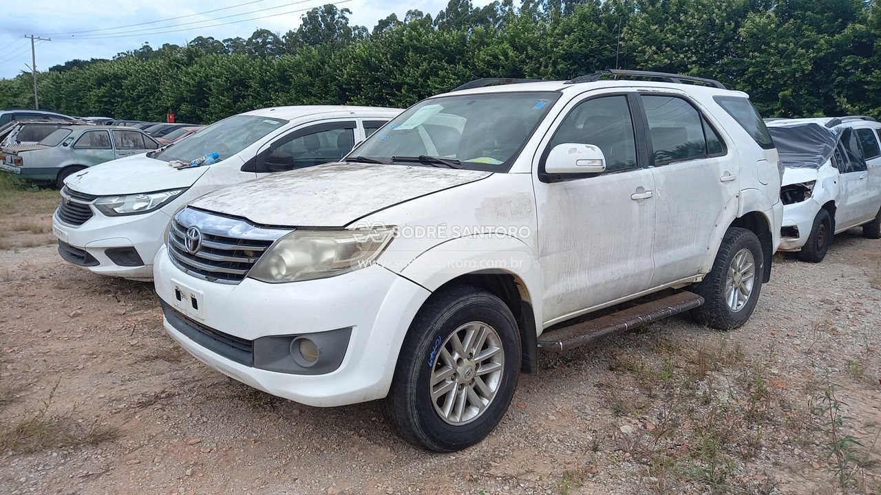 Foto 3: TOYOTA - HILUX SW4 4X2SR 2014/2014