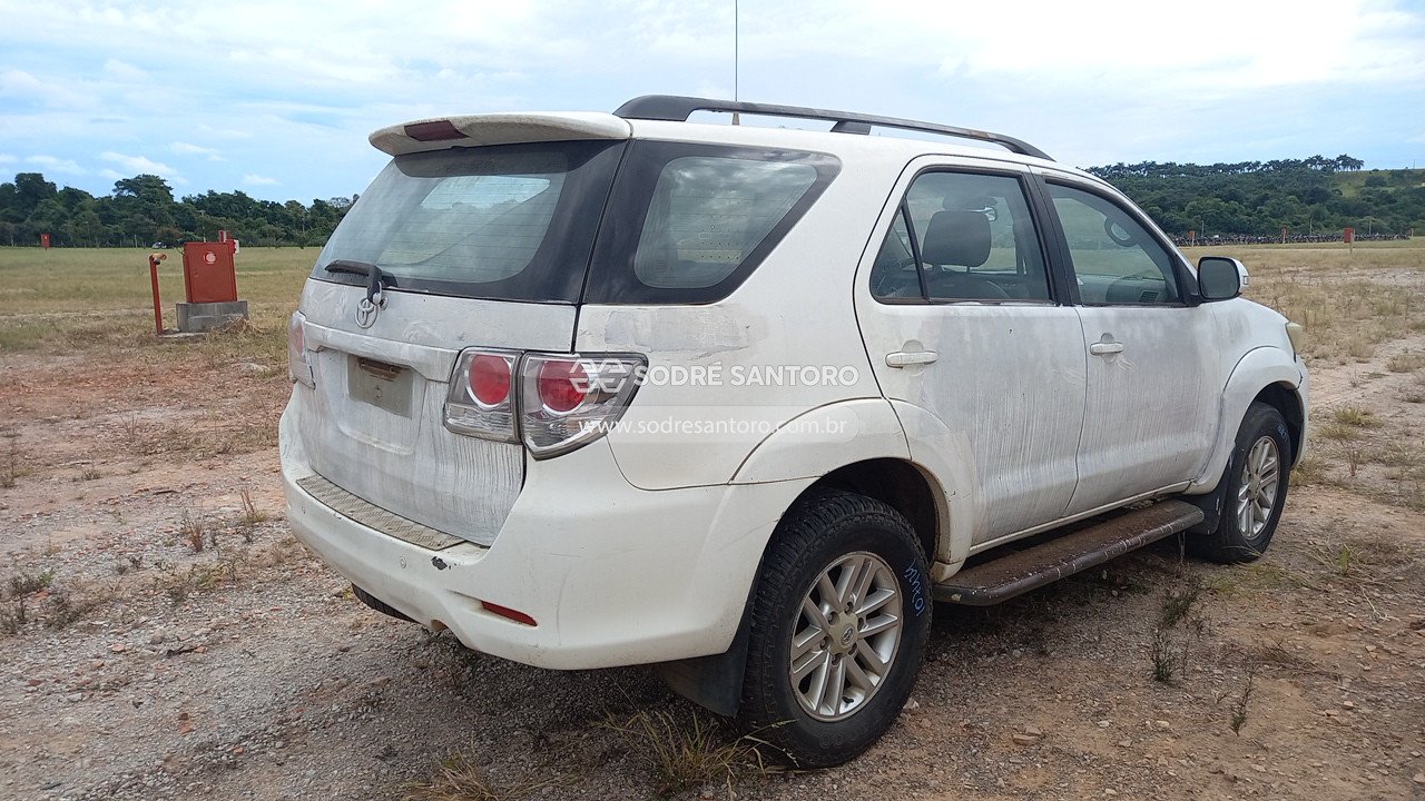Foto 4: TOYOTA - HILUX SW4 4X2SR 2014/2014