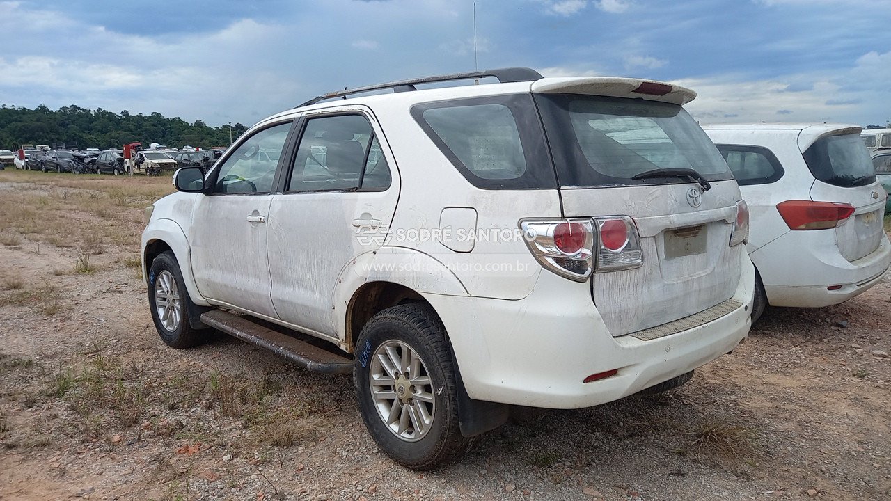 Foto 2: TOYOTA - HILUX SW4 4X2SR 2014/2014