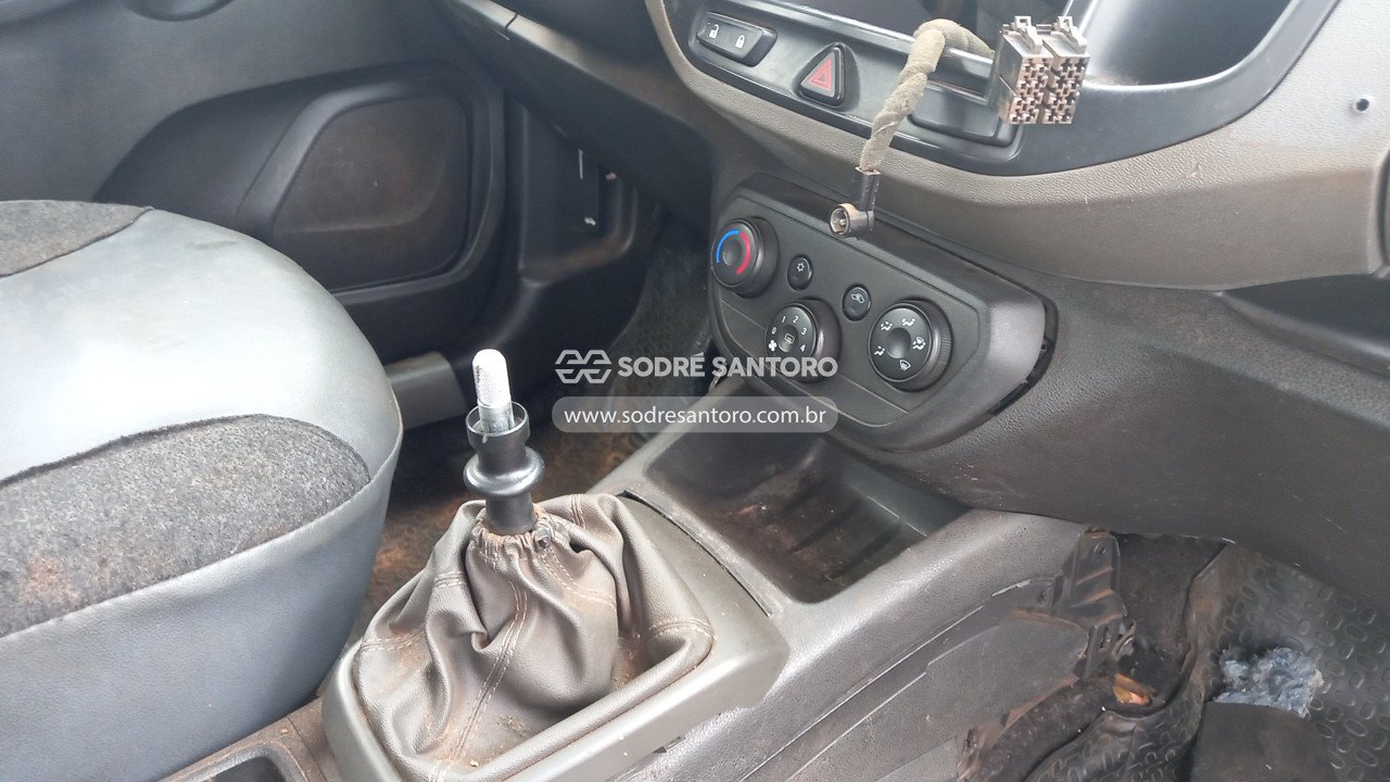 Foto 11 de 13: CHEVROLET - SPIN 1.8L MT LT 2015/2016
