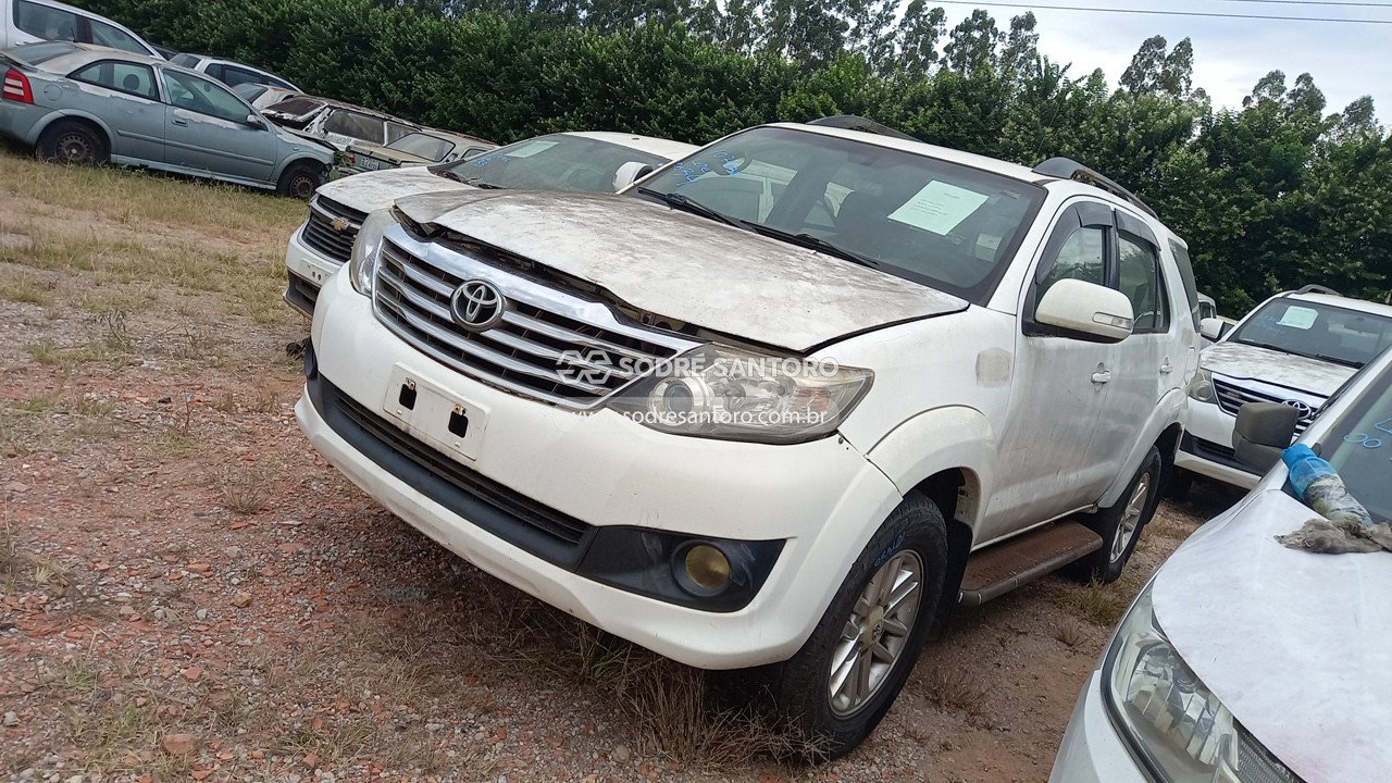 Foto 3: TOYOTA - HILUX SW4 4X2SR 2014/2014