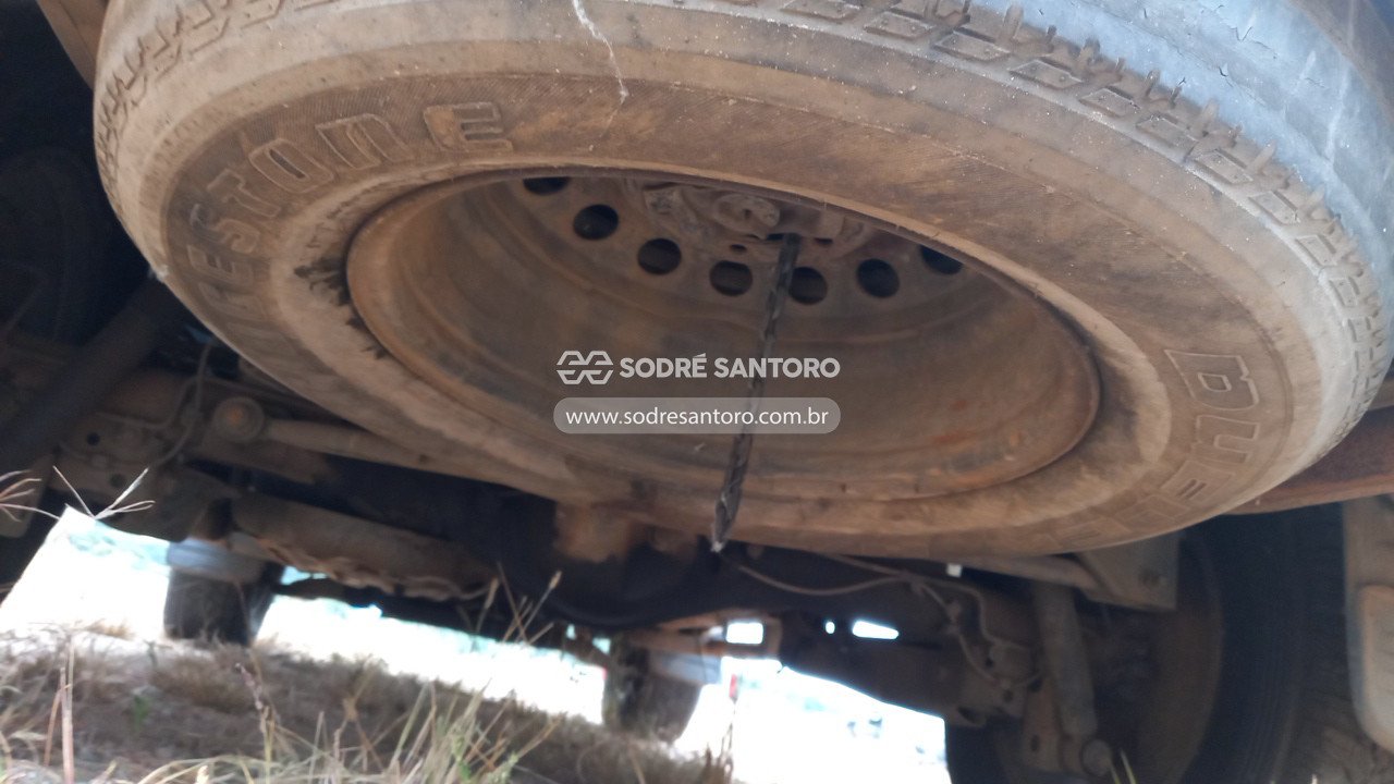 Foto 9 de 13: TOYOTA - HILUX SW4 4X2SR 2014/2014