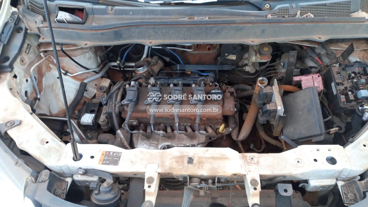 Foto 5: CHEVROLET - SPIN 1.8L MT LS E 2018/2019
