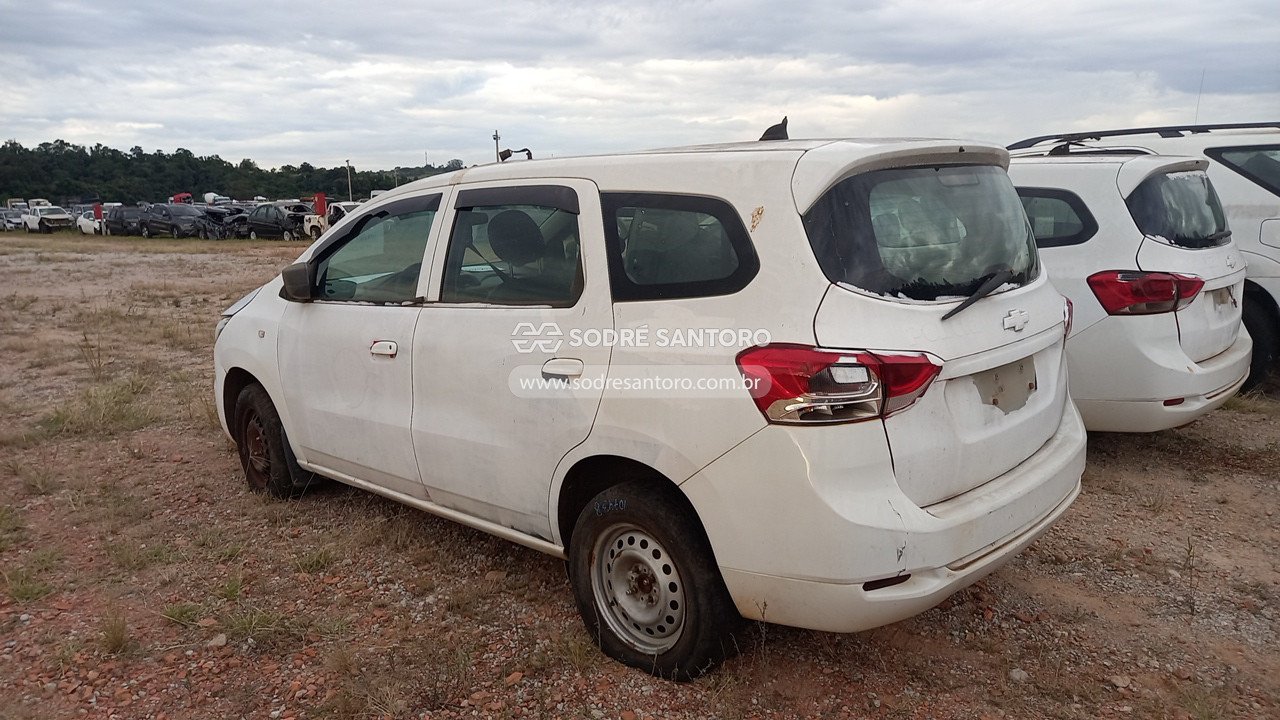 Foto 2: CHEVROLET - SPIN 1.8L MT LS E 2018/2019