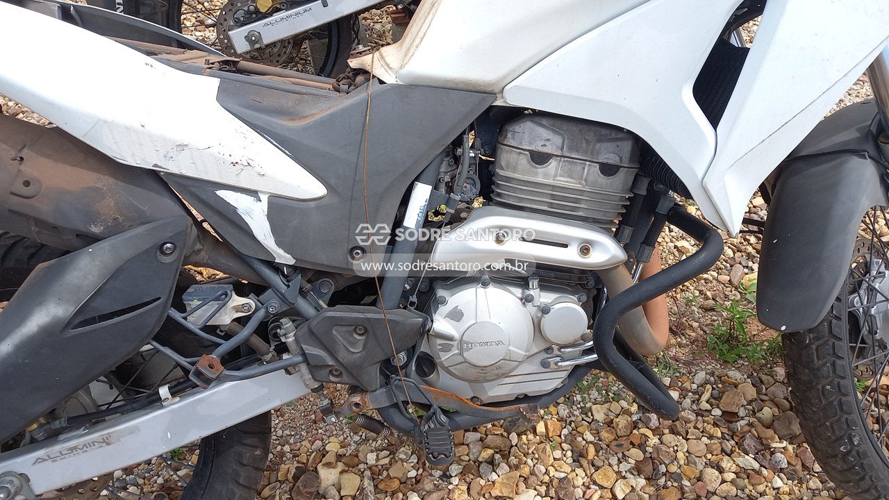 Foto 6 de 13: HONDA - XRE 300 2016/2016