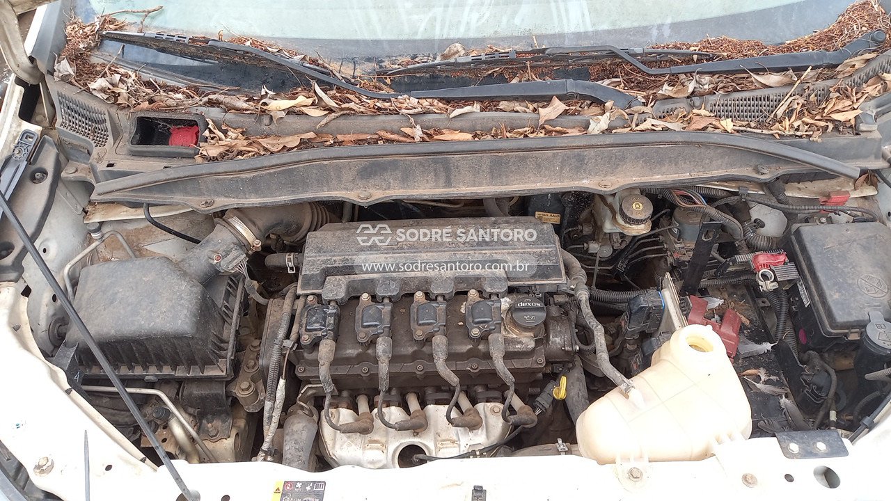 Foto 5: CHEVROLET - SPIN 1.8L MT LS E 2019/2020
