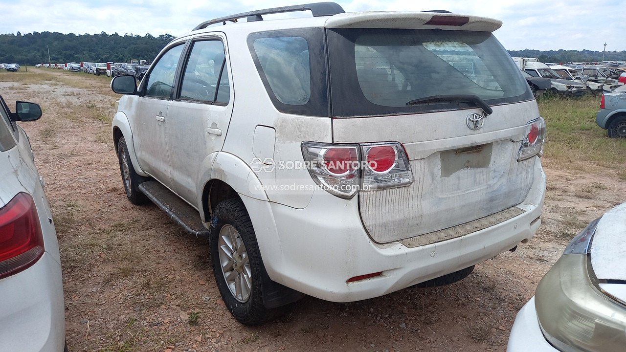 Foto 2: TOYOTA - HILUX SW4 4X2SR 2014/2014