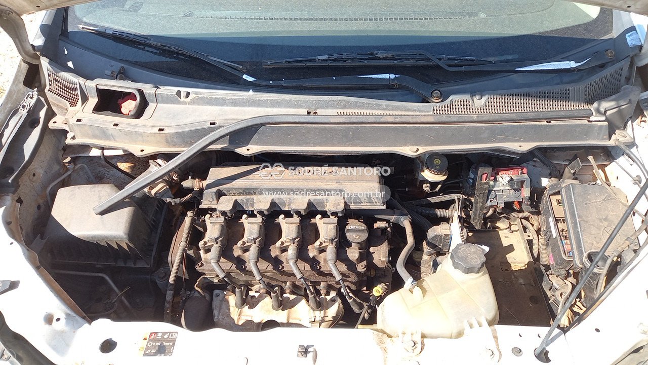 Foto 5: CHEVROLET - SPIN 1.8L MT LS E 2018/2019