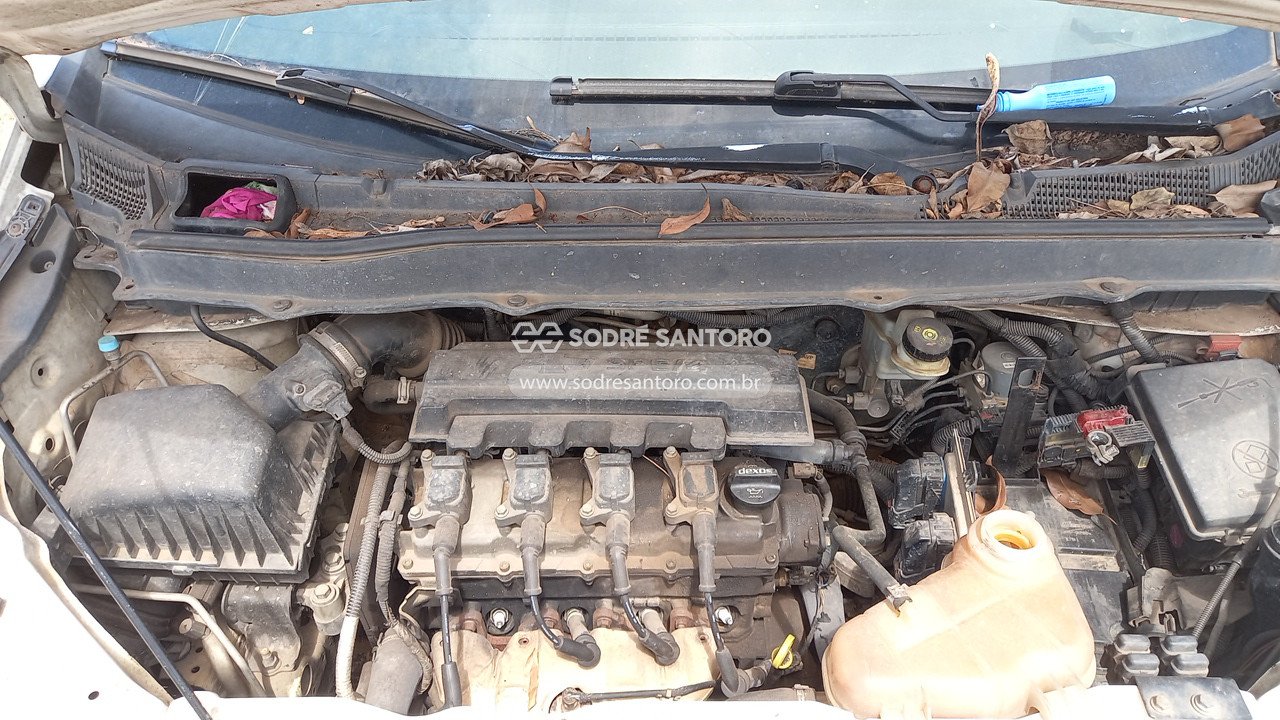 Foto 5: CHEVROLET - SPIN 1.8L MT LS E 2019/2020
