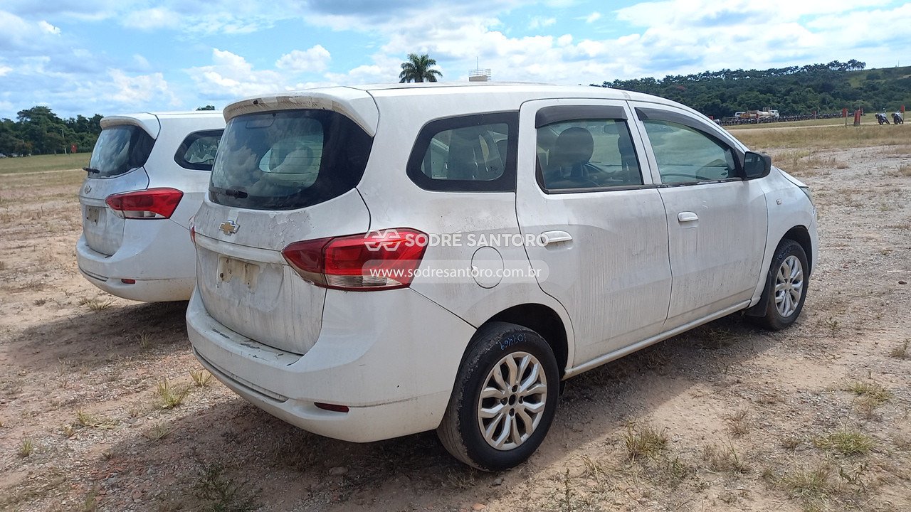 Foto 4: CHEVROLET - SPIN 1.8L MT LS E 2019/2020