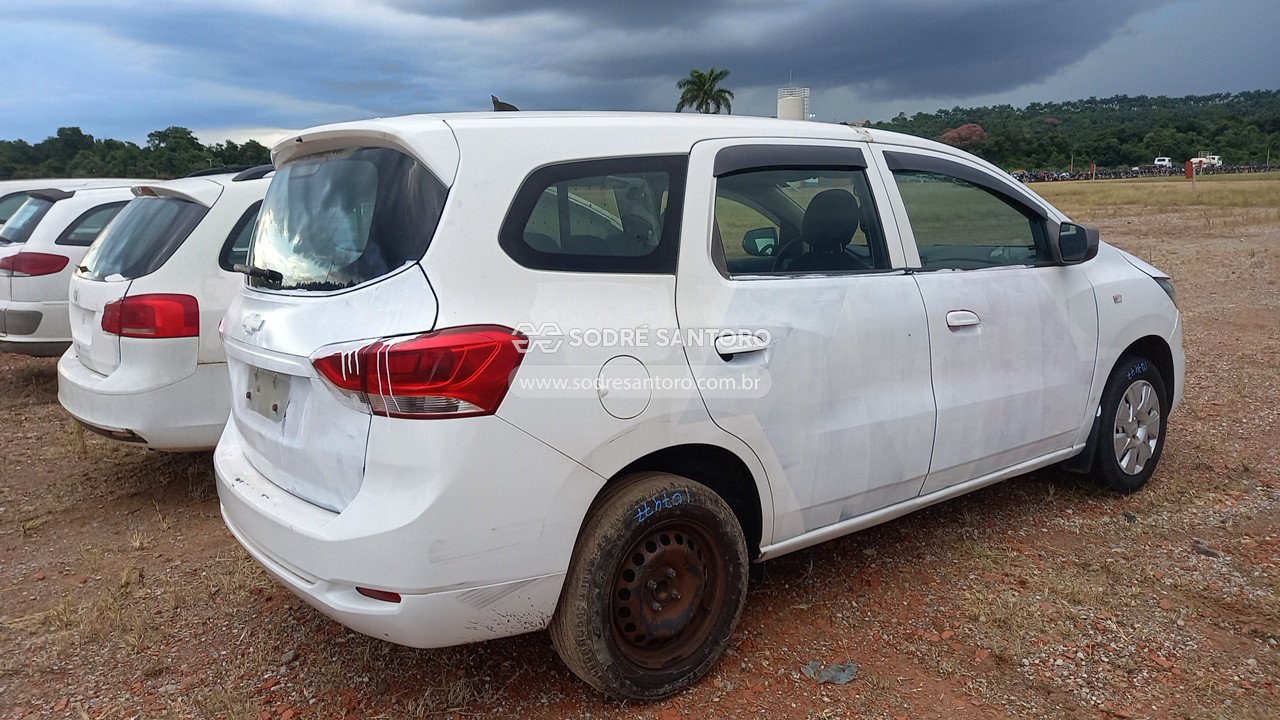 Foto 4: CHEVROLET - SPIN 1.8L MT LS E 2018/2019