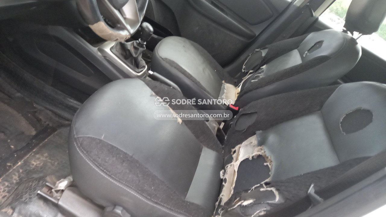 Foto 8 de 13: CHEVROLET - SPIN 1.8L MT LS E 2018/2019