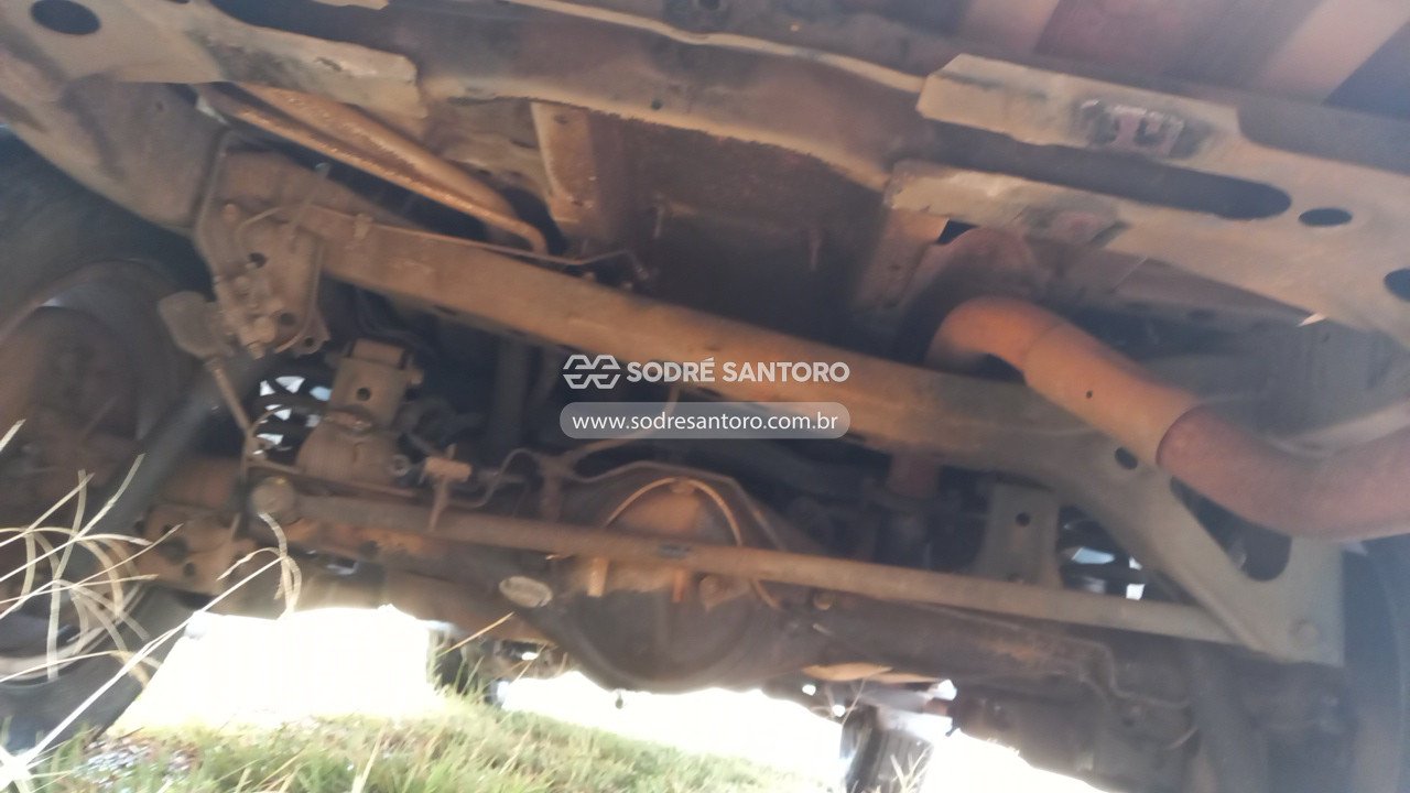 Foto 9 de 13: TOYOTA - HILUX SW4 4X2SR 2014/2014