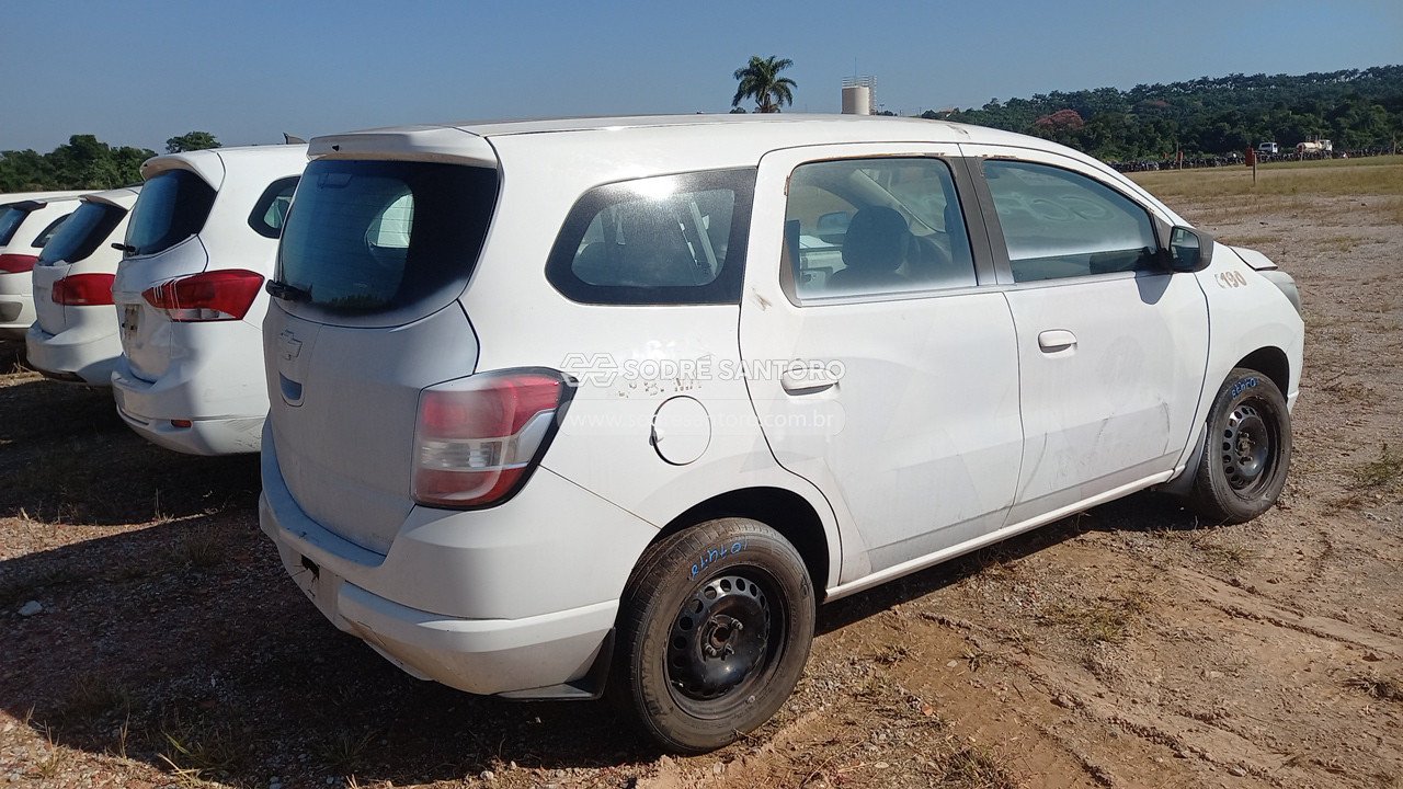 Foto 4: CHEVROLET - SPIN. 2015/2016